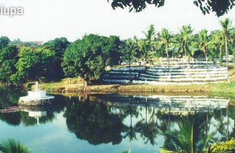 Jamboree Lake