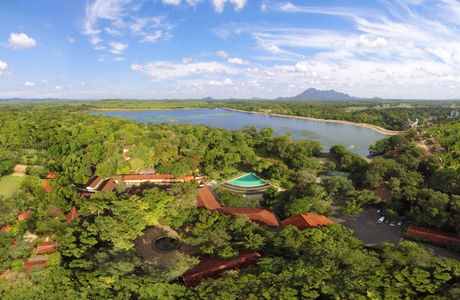 Lakpura LLC (Habarana)