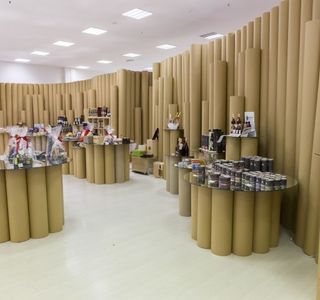 So Lovely Pop Up Store Market