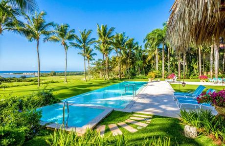 La Estancia Golf Resort