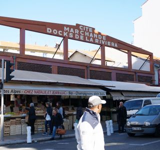 Marché de la Libération
