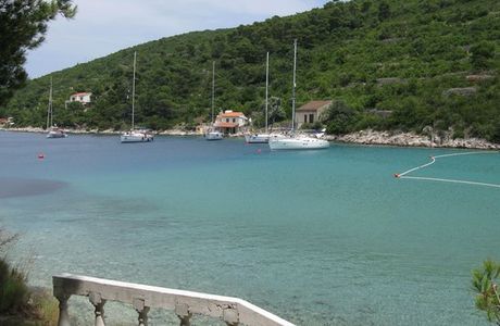 Stoncica Bay