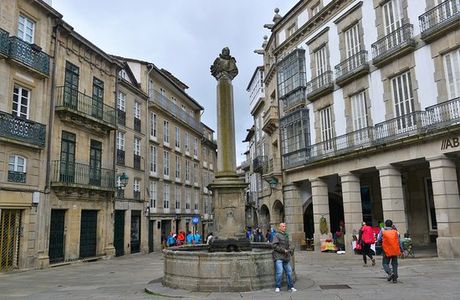 Plaza Cervantes - Santiago