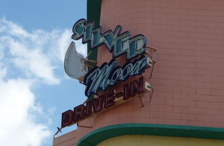 Silvermoon Drive-in
