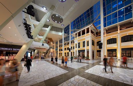 Victoria mansion Shopping Center