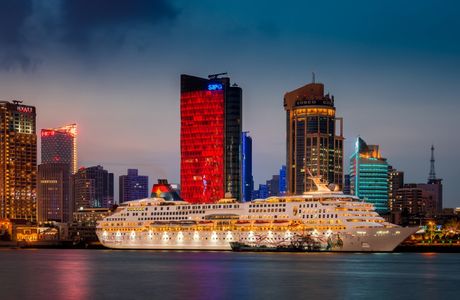 Pujiang Cruise Ship