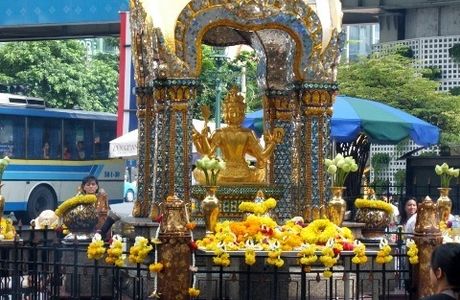 Erawan Shrine (Thao Mahaprom Shrine)