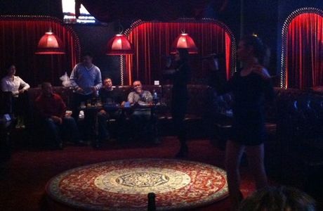 Karaoke Club Moulin Rouge