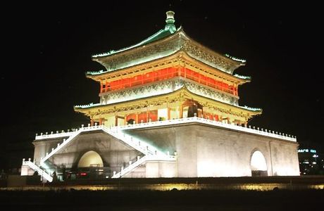 Yingge Gu Zhonglou Gongyuan