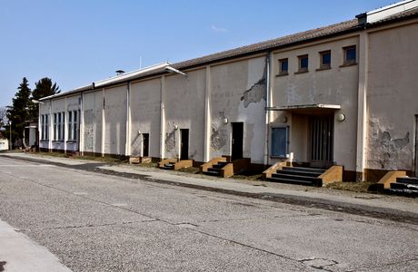 Clam Barracks