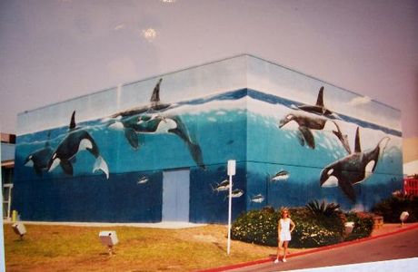 Wyland's Whaling Wall