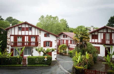 Serenite Basque