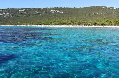 Beach Veli Zal