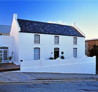 No 7 Castle Hill Museum
