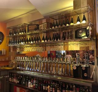 Amadeus pub