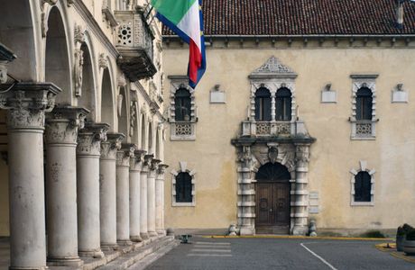 Palazzo dei Vescovi