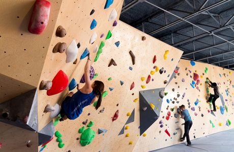 Freestyle Bouldering Gym