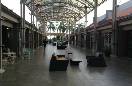 Renaissance Marketplace
