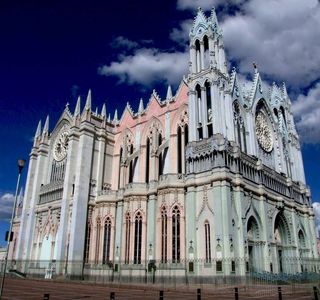 Templo expiatorio del Sagrado Corazon de Jesus