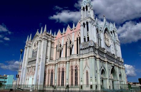 Templo expiatorio del Sagrado Corazon de Jesus