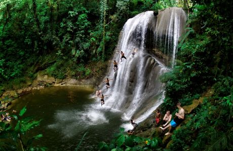 Gozalandia Waterfall