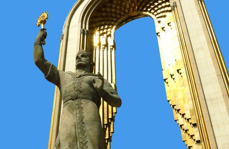 Ismoil Somoni Monument