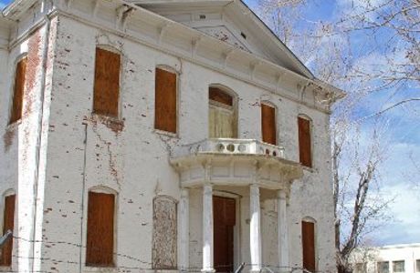 Old Mineral County Courthouse