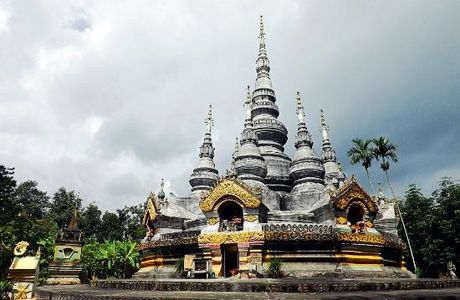 Manfeilong Pagoda
