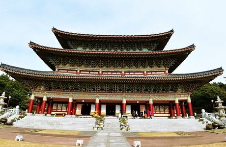 Yakchunsa Temple