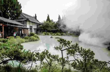 Shigongqiao Onsen Resort