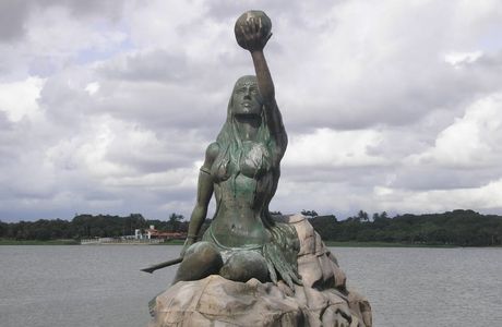 Estátua de Iracema