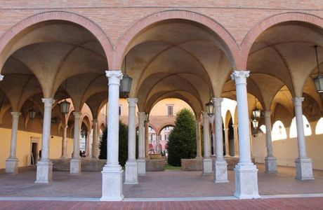 Chiostro di San Mercuriale