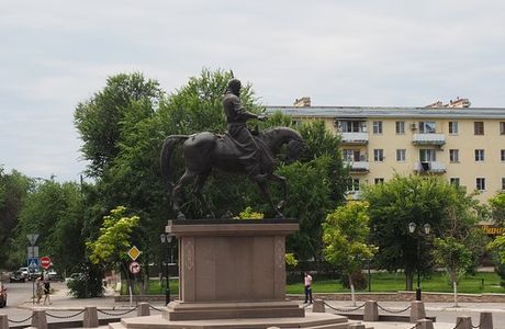 Statue of Kurmangaza Sagyrbayev