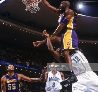 Bornelund Asobi No Sekai, Kobe Bal