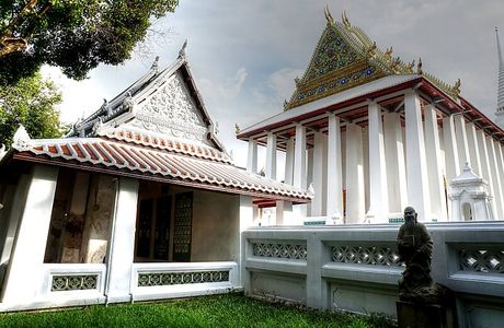 Wat Chaloem Phra Kiat