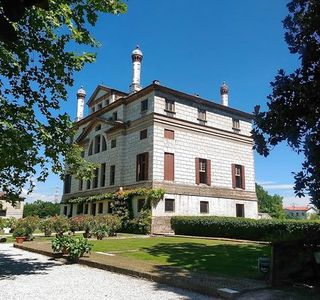 La Malcontenta