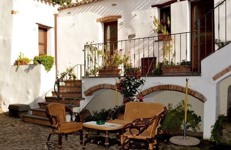 Borgo di Posada