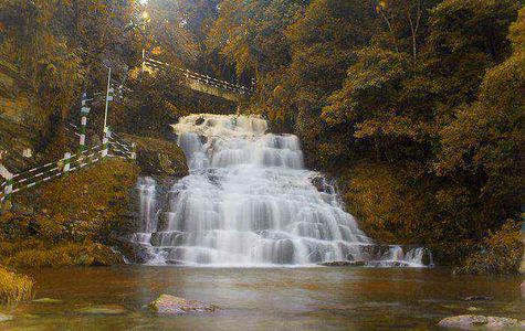 Elephant Falls 1