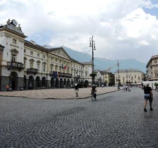 Piazza Emile Chanoux
