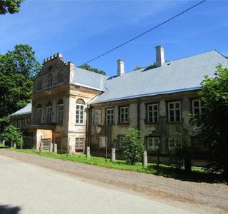 Karlova Manor