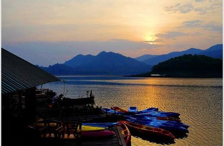 The Mae Ngat Dam & Reservoir
