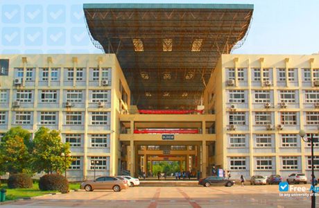 Gyeongsangnamdo Institute of Science Education