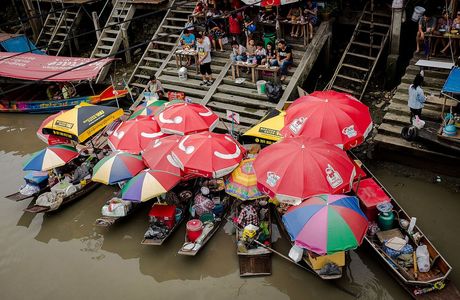 Amphawa Floating Market