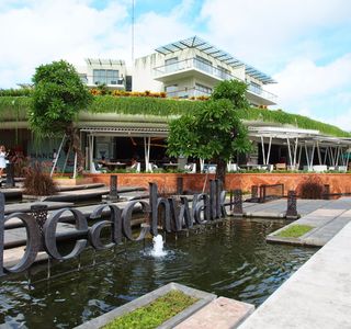 Beachwalk Shopping Center