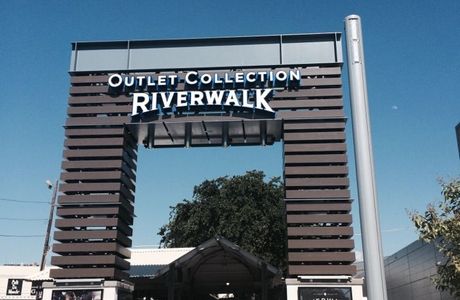 The Outlet Collection at Riverwalk