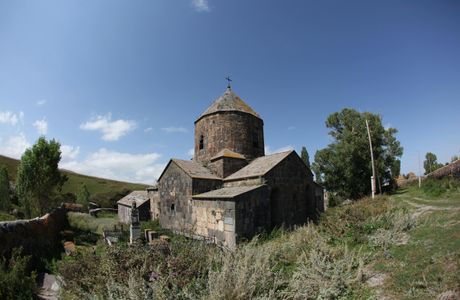 Makenis Monastery