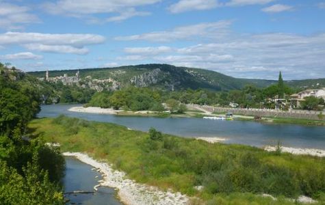 Office de Tourisme Du Rhone Aux Gorges de l'Ardeche 1