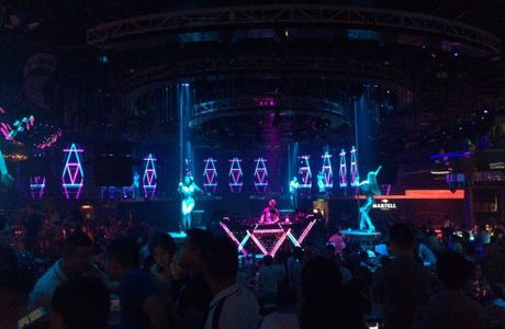 Phuong Dong Nightclub