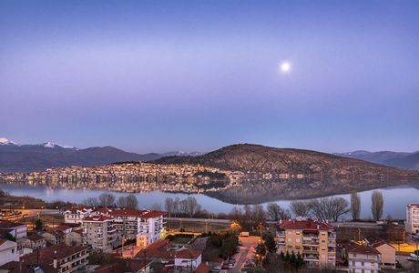 Kastoria Lake