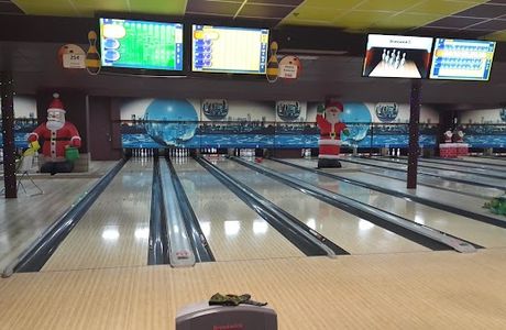 Golden Strike Club